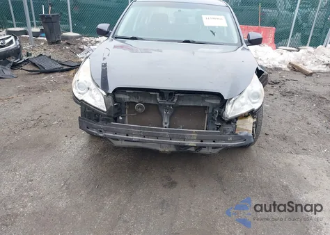 2010 Subaru Legacy 2.5I Premium z USA, uszkodzony, nr VIN 4S3BMBC62A3243141